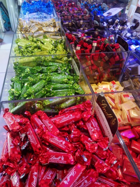Grandi novità: il lingotto al latte con il 45% di cacao e il lingotto fondente con il 61% di cacao....delizie da provare subito!