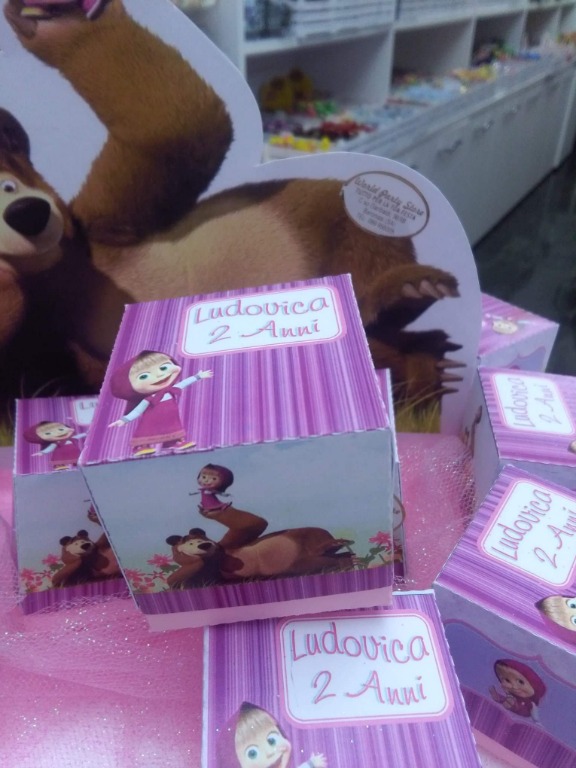 Scatoline personalizzate masha e orso per la piccola Ludovica