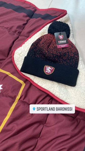 Cappello e maglia Salernitana