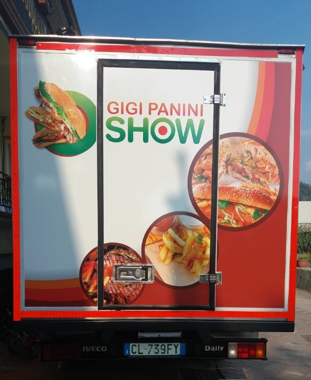 Gigi Panini Show Street