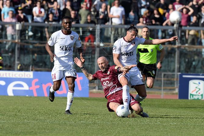 Salernitana in crisi profonda. A Livorno finisce 1 a 0